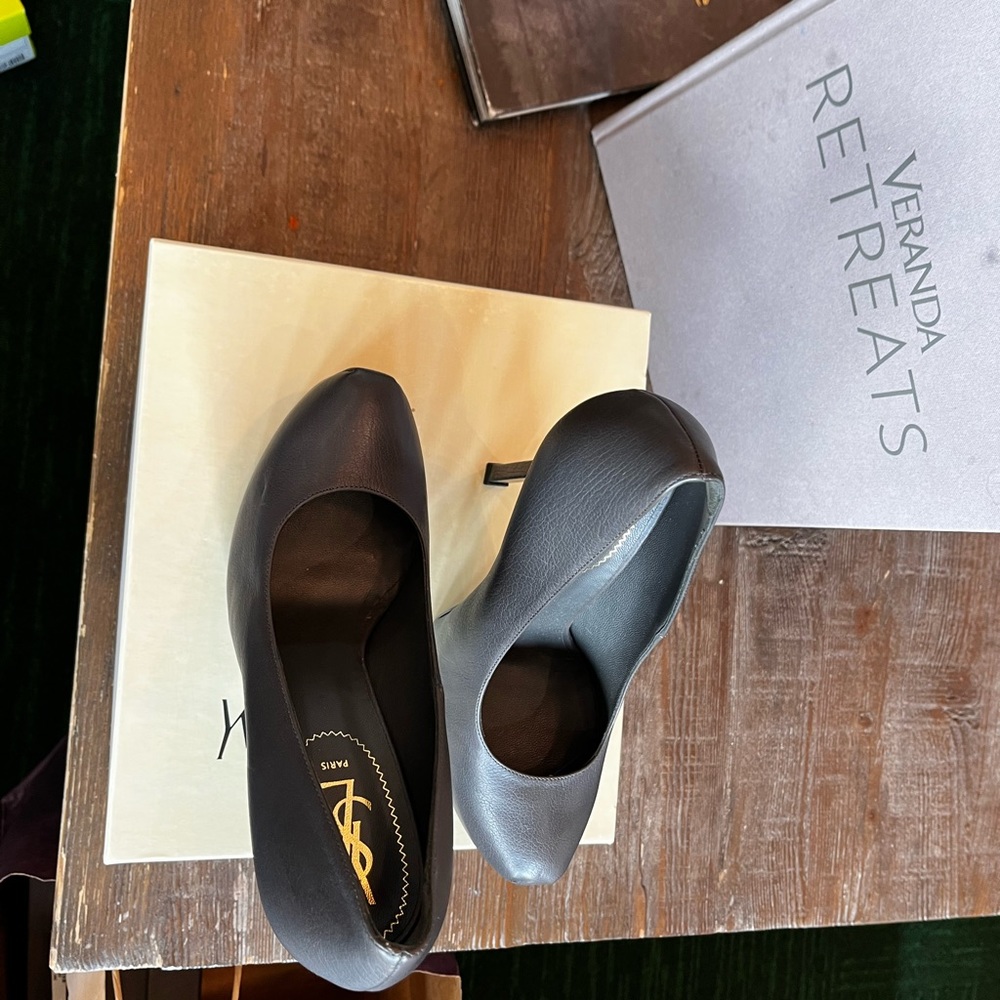 YSL Tribtoo Grey Pump